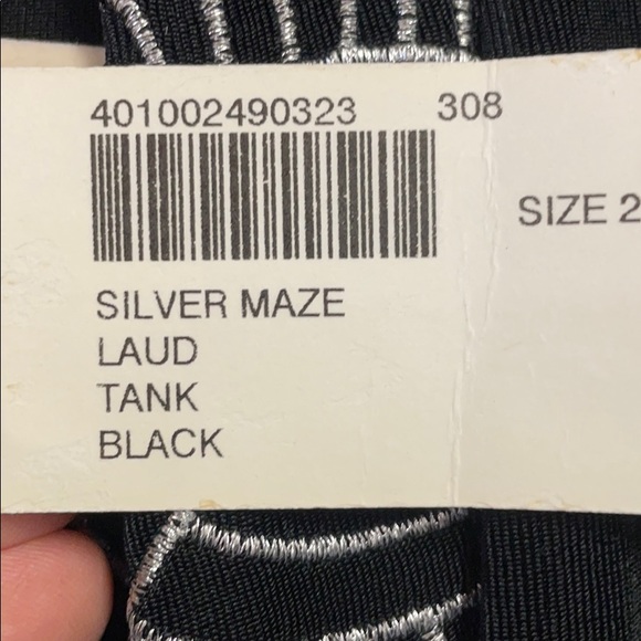 Chico’s Travelers Jacket and Tank Top - Picture 7 of 7